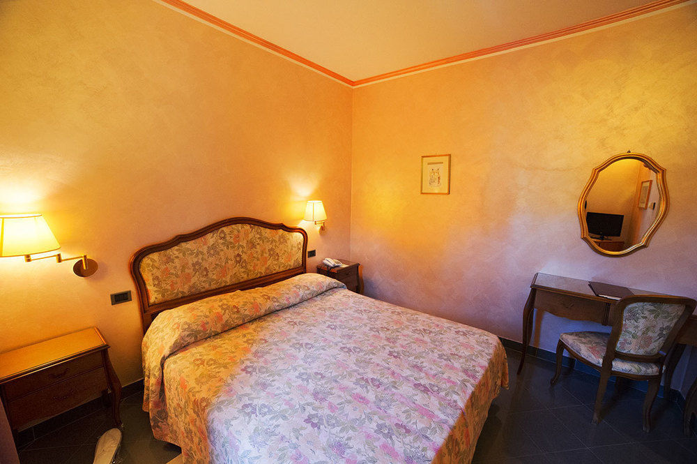 Grande Albergo Miramare ฟอร์เมีย ภายนอก รูปภาพ