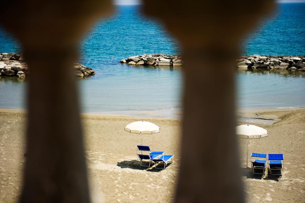 Grande Albergo Miramare ฟอร์เมีย ภายนอก รูปภาพ