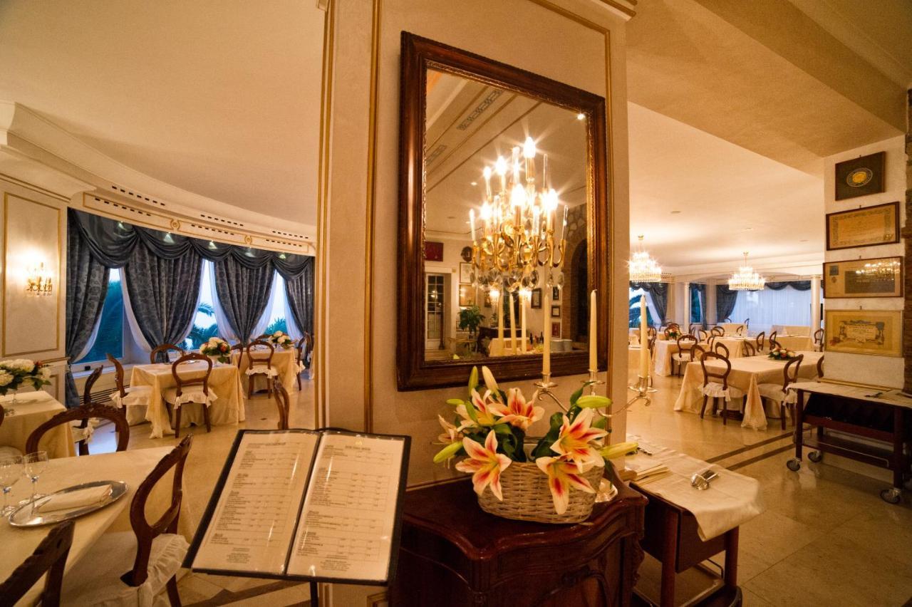 Grande Albergo Miramare ฟอร์เมีย ภายนอก รูปภาพ