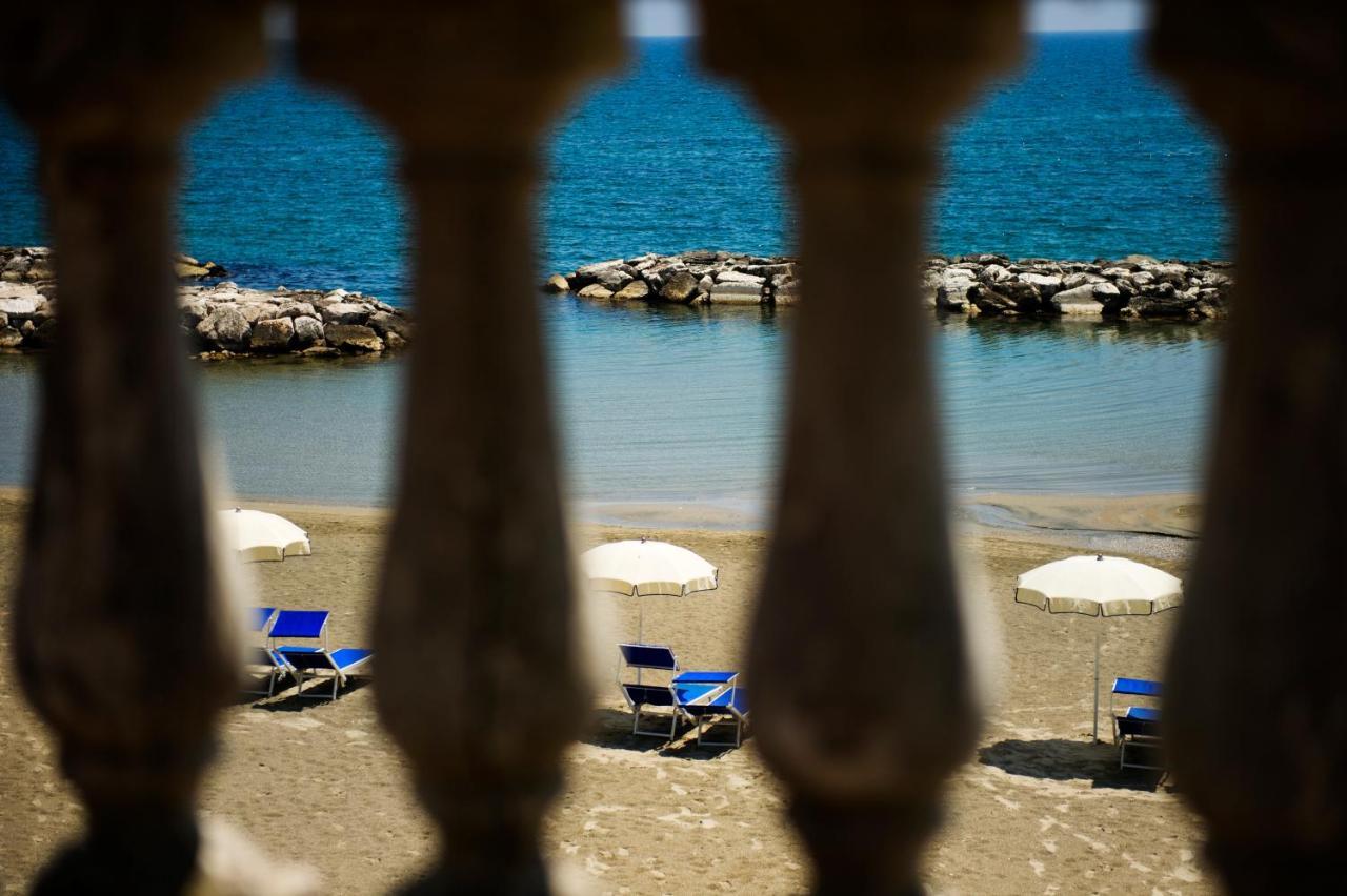Grande Albergo Miramare ฟอร์เมีย ภายนอก รูปภาพ