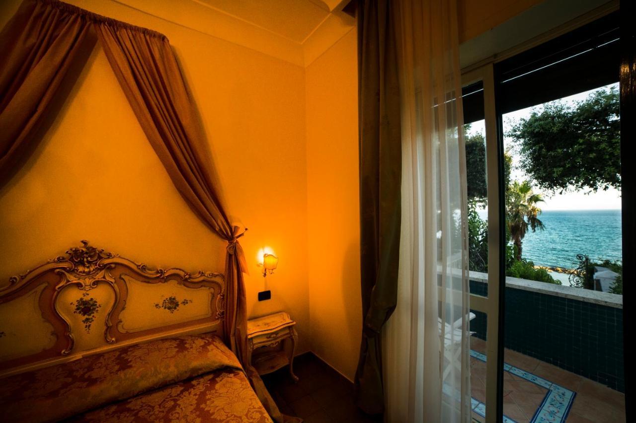 Grande Albergo Miramare ฟอร์เมีย ภายนอก รูปภาพ